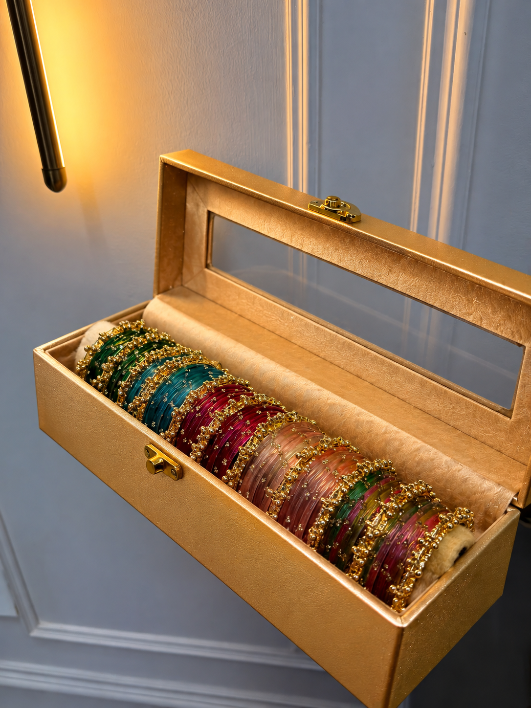 Queen Bangle Box 🌸