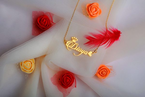 Crown & Heart Design Candlescript Customized Name Pendant