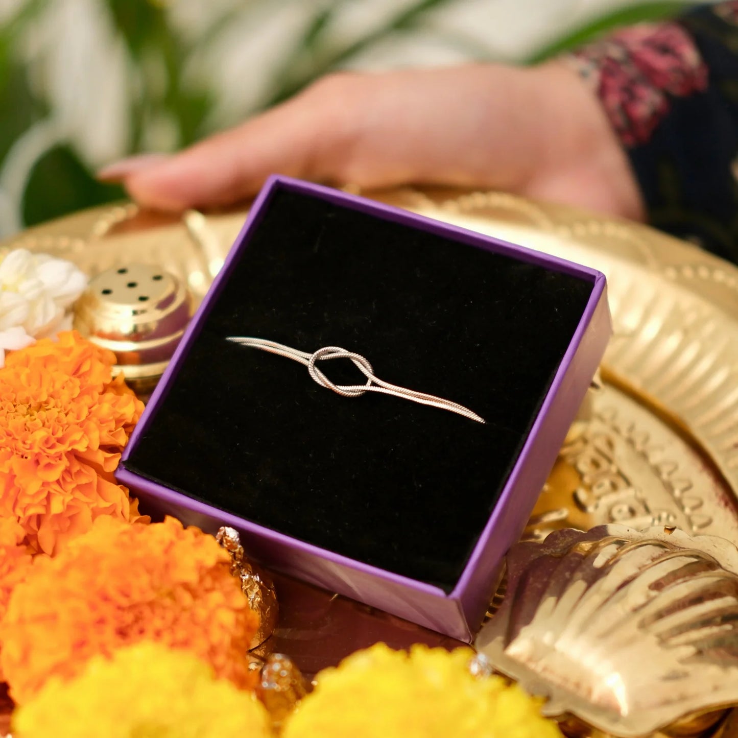 Infinite Bond Rakhi